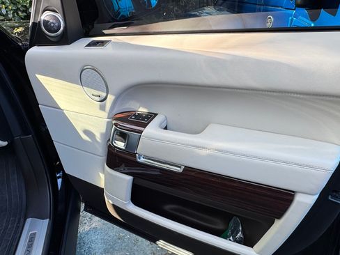 Used 2015 Land Rover Range Rover Long Wheelbase Supercharged image 15