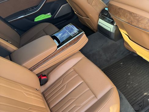 Used 2020 Audi A8 L 4.0T w/ Sport Plus Package image 3