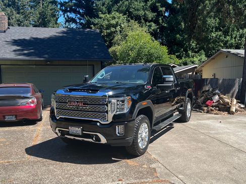 Used 2020 GMC Sierra 2500 Denali w/ Denali Ultimate Package image 2