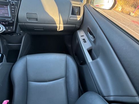 Used 2012 Toyota Prius V Five FWD image 14