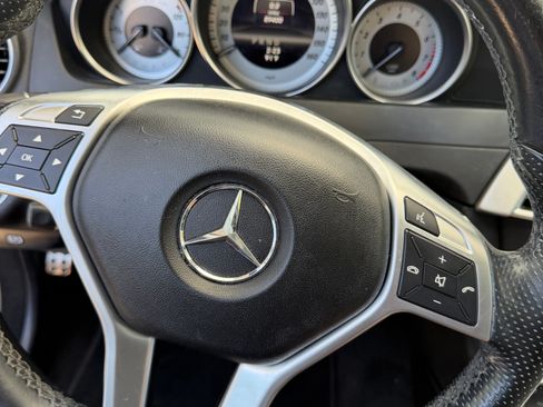 Used 2013 Mercedes-Benz C 250 Sedan image 9