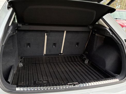 Used 2021 Audi Q3 2.0T Premium Plus image 4