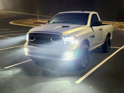 Used 2014 RAM 1500 Express image 13