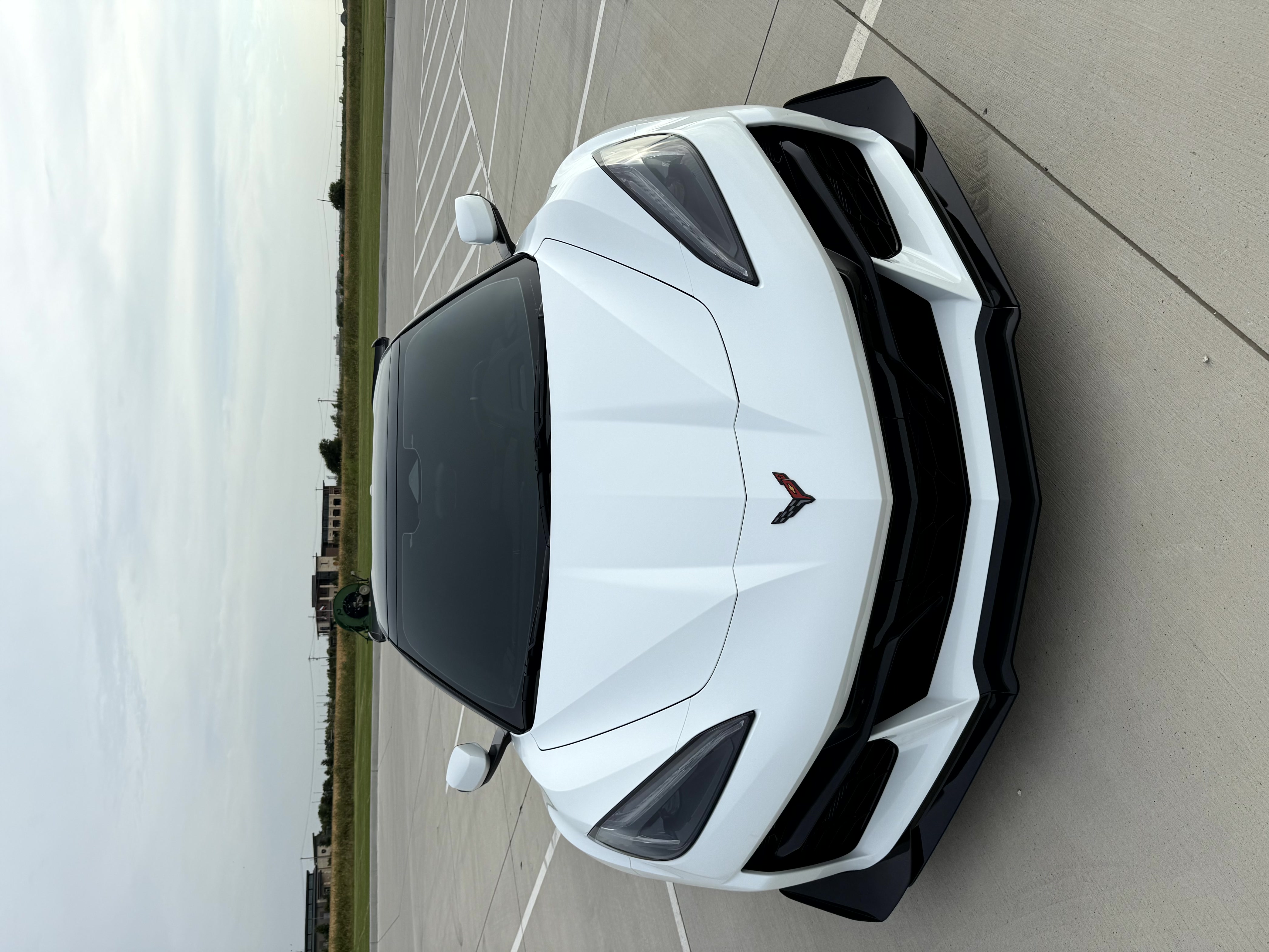 Used 2025 Chevrolet Corvette Z06 w/ Z07 Performance Package RWD image 2