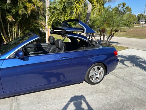 Used 2010 BMW 328i 328i Convertible 2D image 2