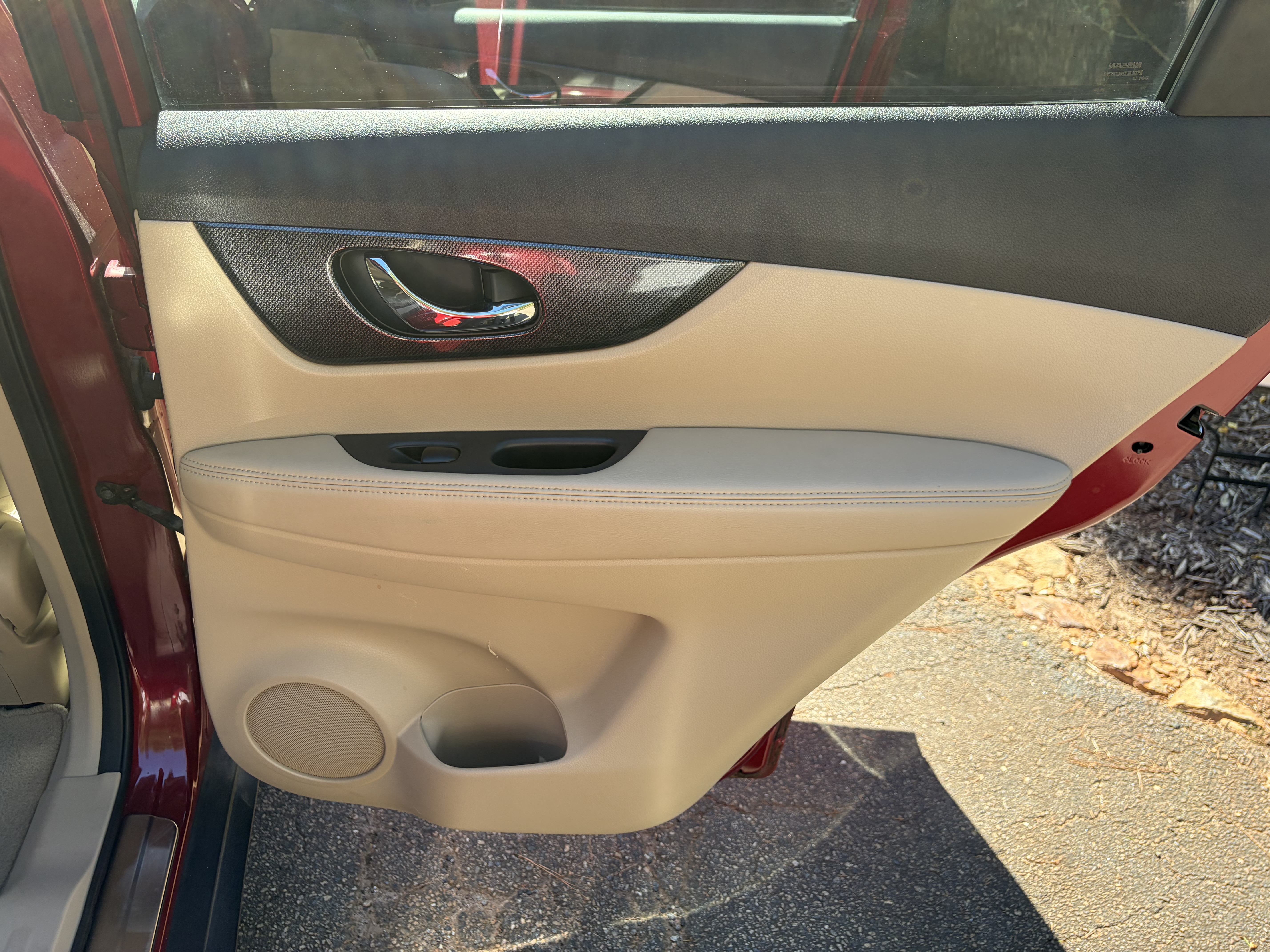Used 2014 Nissan Rogue SL w/ SL Premium Package AWD/4WD image 13