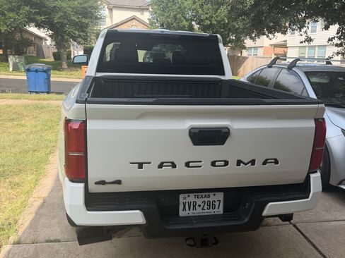 Used 2026 Toyota Tacoma SR5 AWD/4WD image 6