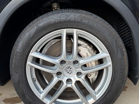 Used 2015 Porsche Cayenne S AWD/4WD image 14