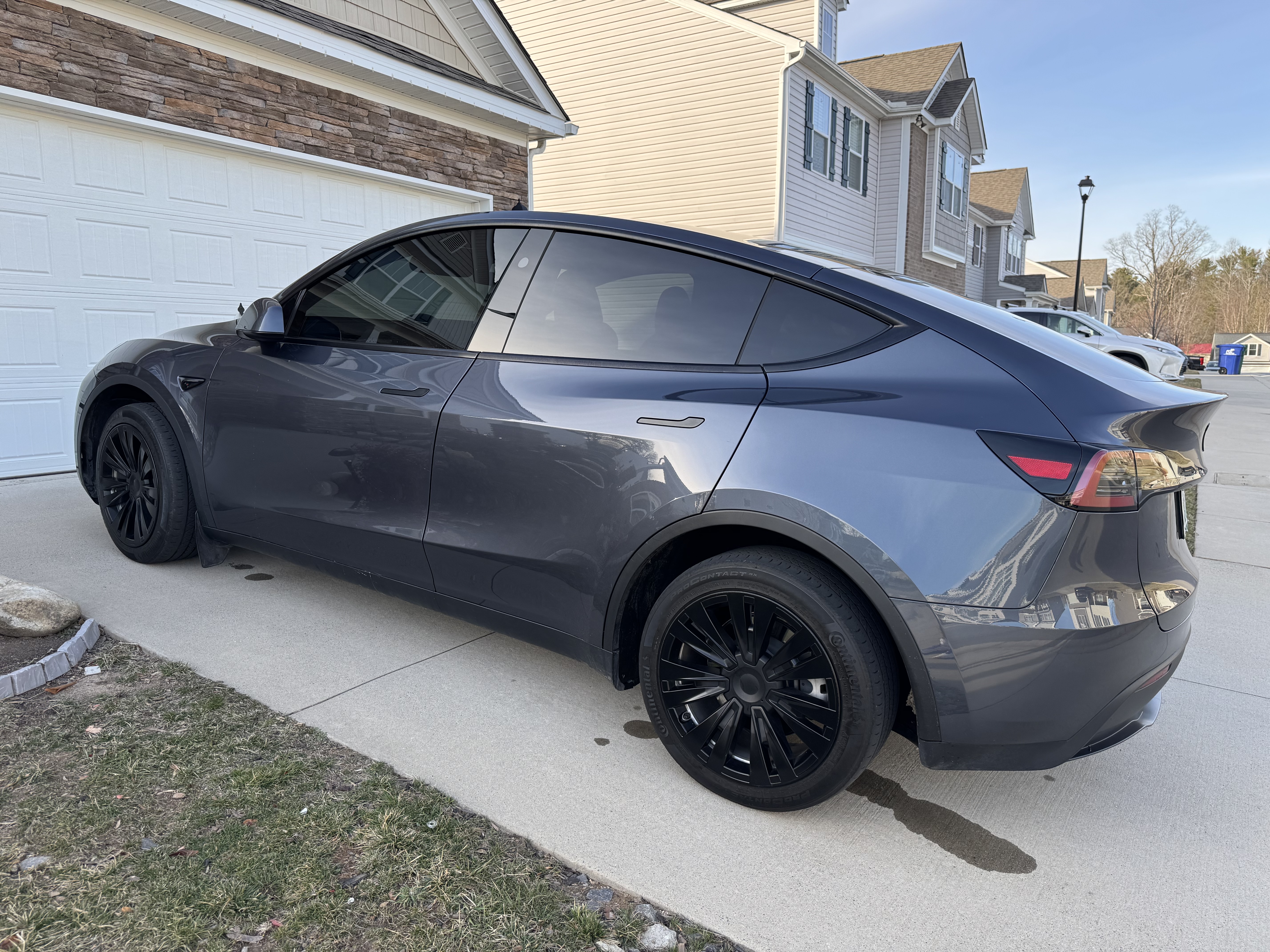 Used 2023 Tesla Model Y Long Range AWD/4WD image 6