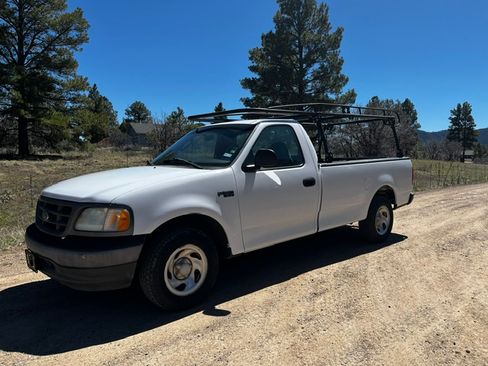 Used 2003 Ford F150 XL RWD image 2