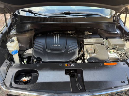 Used 2016 Kia Sorento SX FWD image 16