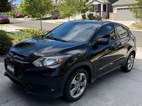 Used 2018 Honda HR-V LX image 1