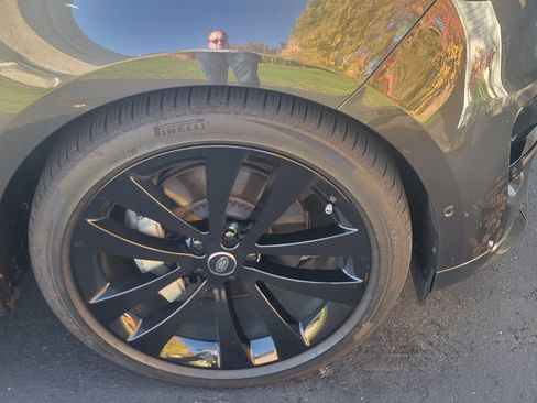 Used 2025 Land Rover Range Rover Sport Dynamic SE image 4