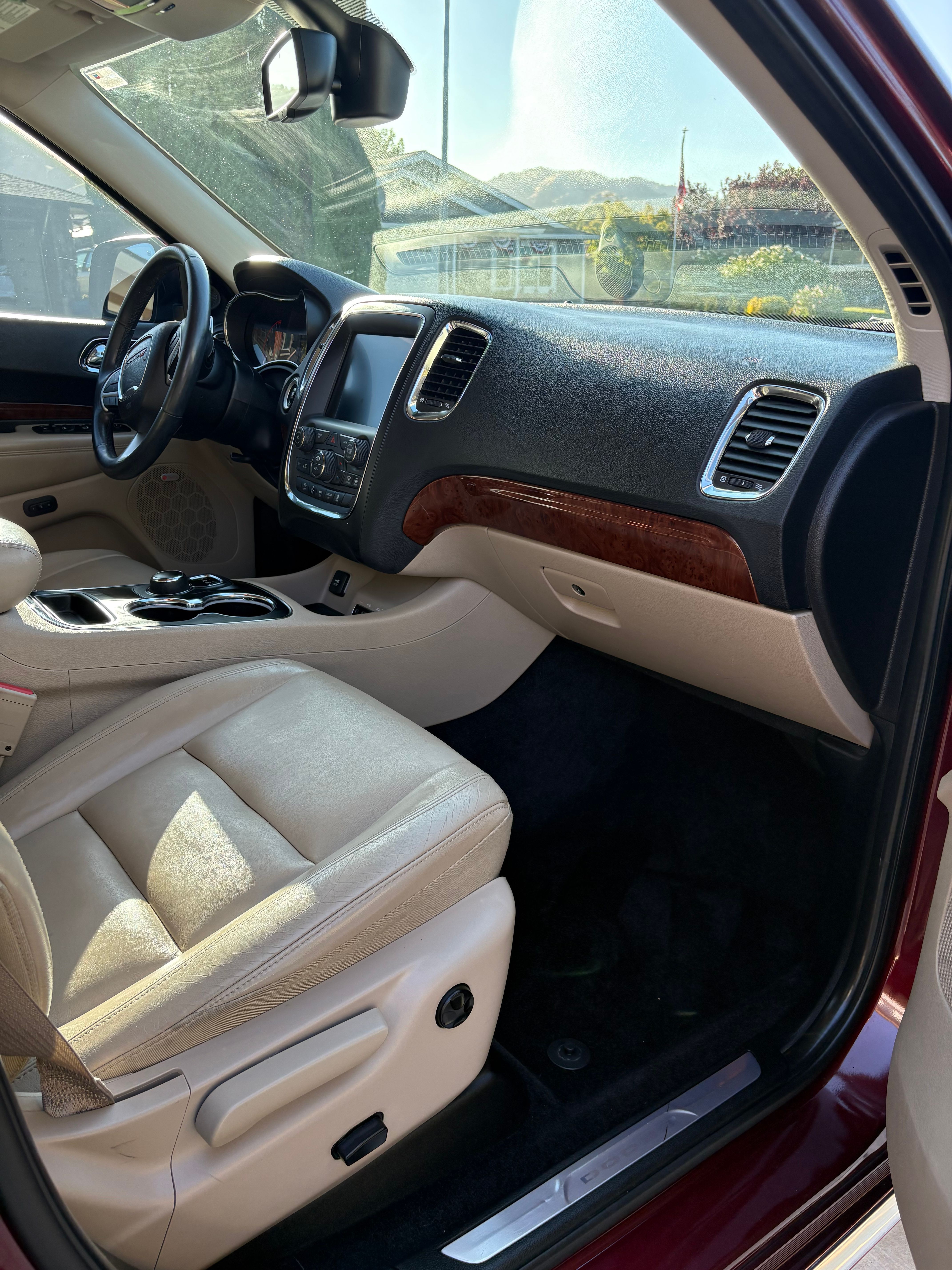 Used 2016 Dodge Durango Limited w/ Premium Group AWD/4WD image 8