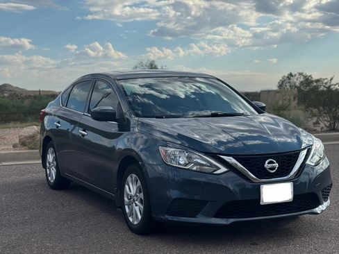 Used 2016 Nissan Sentra SV w/ Style Package image 2