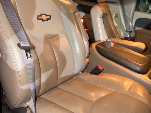 Used 2002 Chevrolet Avalanche 2WD image 22