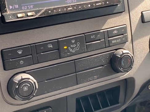 Used 2011 Ford F250 XLT w/ XLT Premium Pkg image 18