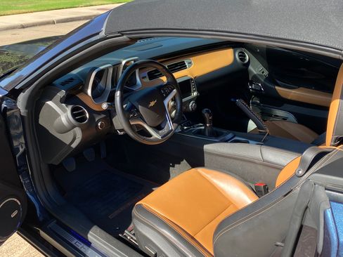 Used 2013 Chevrolet Camaro SS w/ RS Package image 23