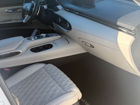 Used 2022 Genesis GV70 3.5T Sport w/ Sport Prestige Package image 18