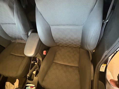 Used 2009 Pontiac Vibe AWD w/ Sun And Sound Package image 15