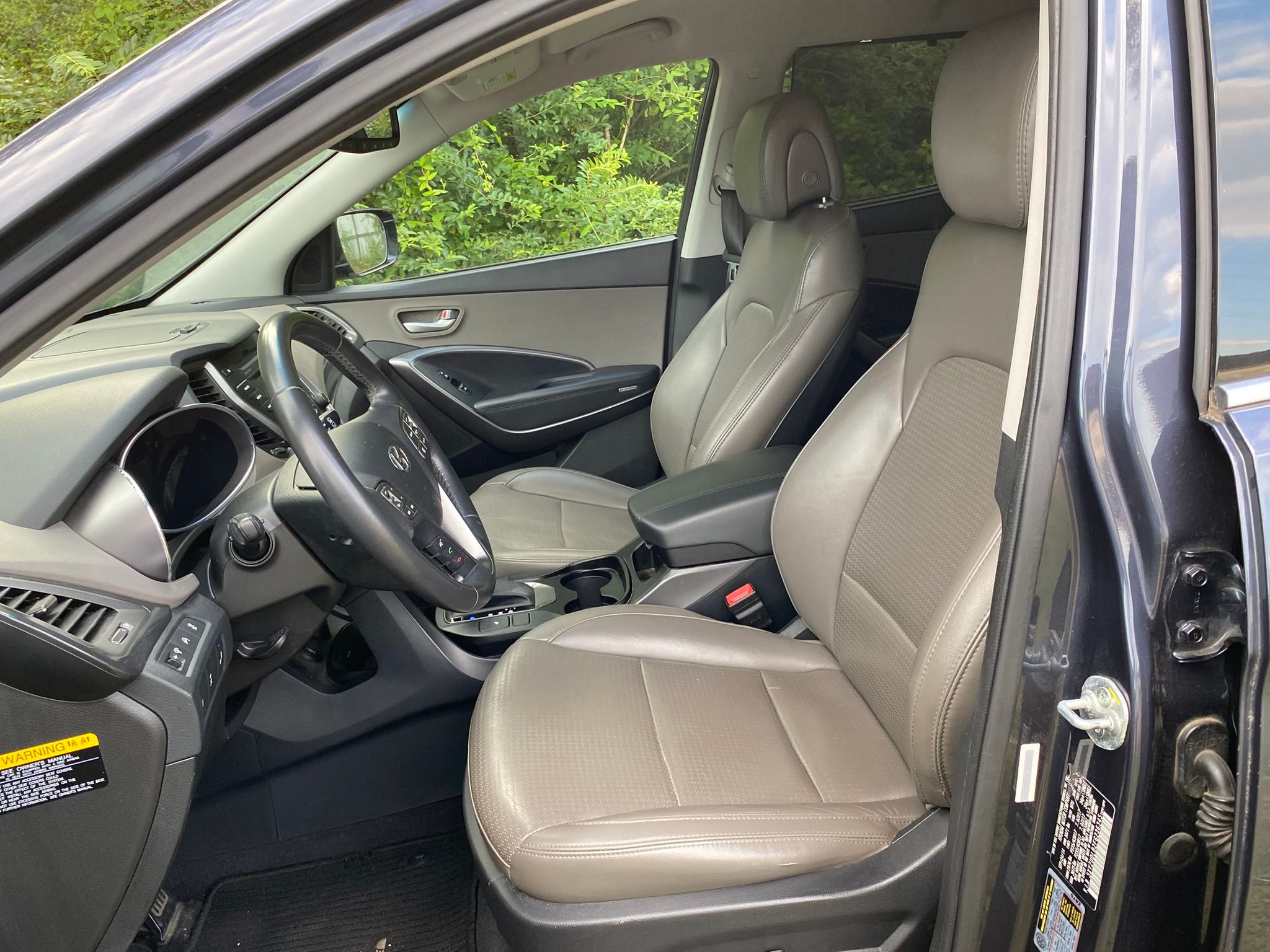 Used 2015 Hyundai Santa Fe Sport w/ Option Group 03 AWD/4WD image 2