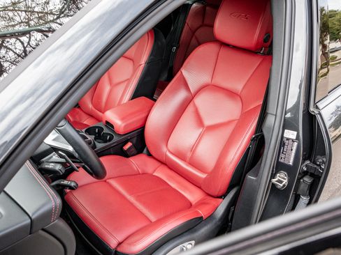 Used 2021 Porsche Macan GTS image 24