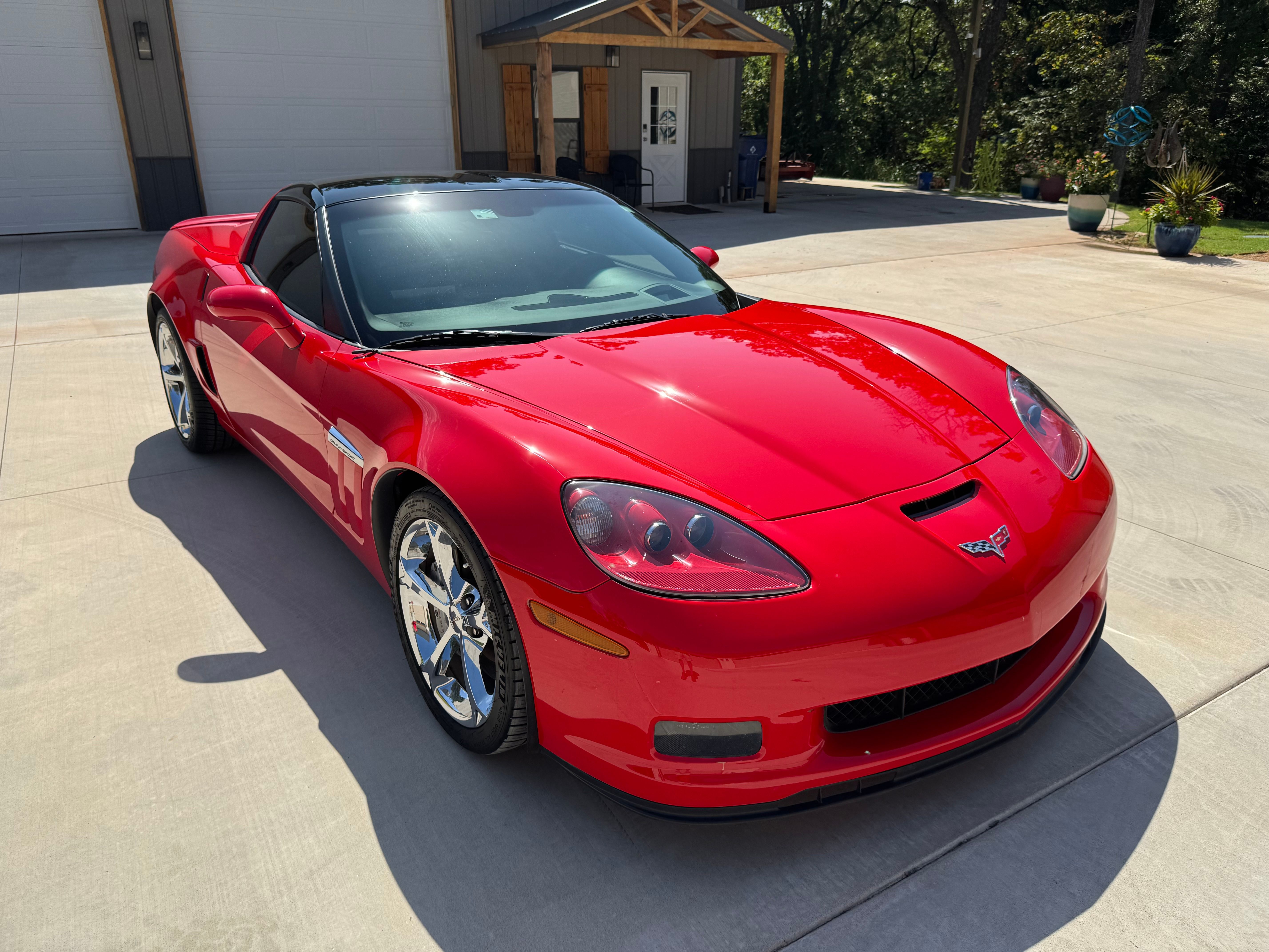 Used 2011 Chevrolet Corvette Grand Sport w/ Preferred Equipment Group RWD image 5