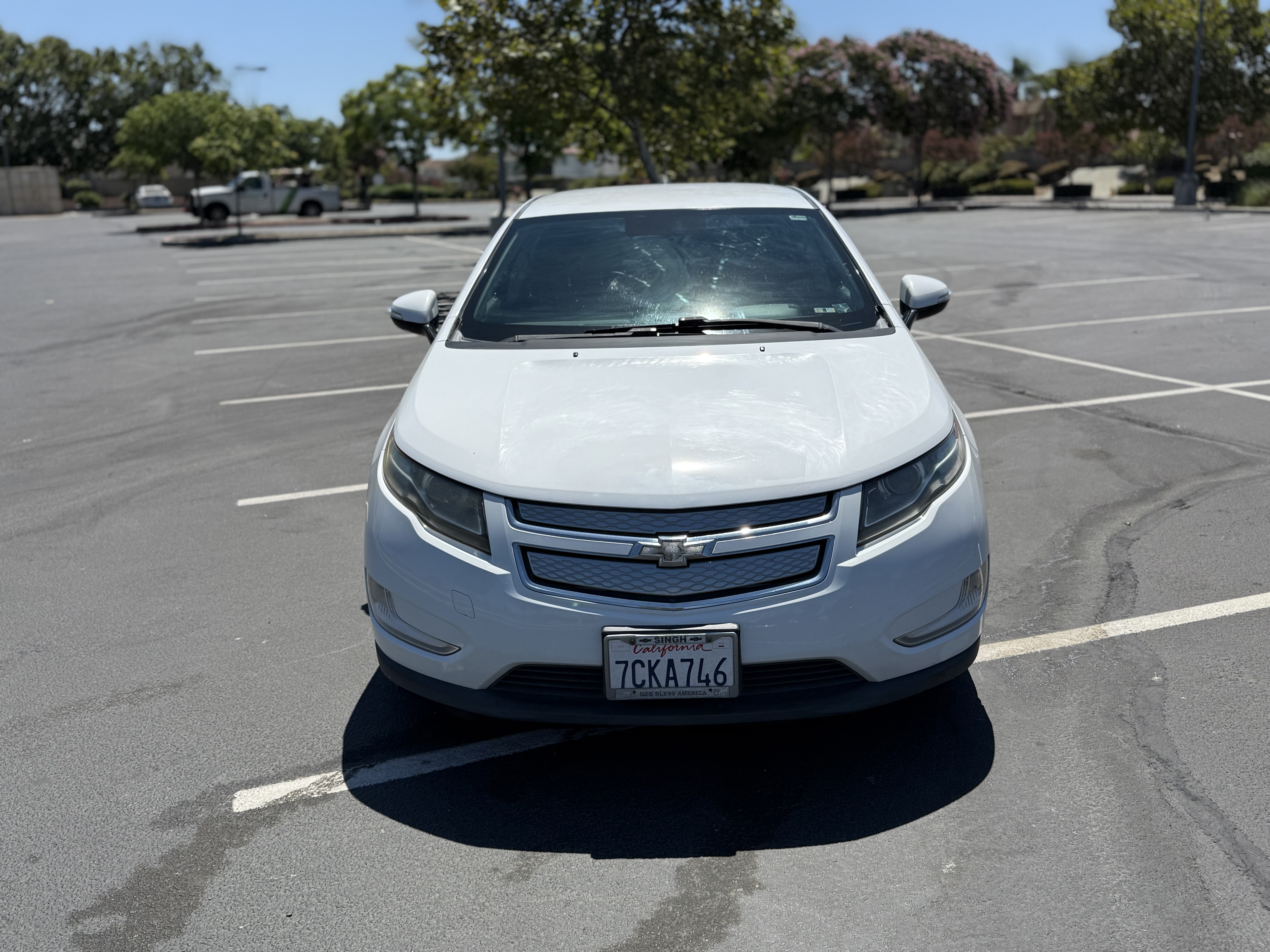 Used 2014 Chevrolet Volt FWD image 2