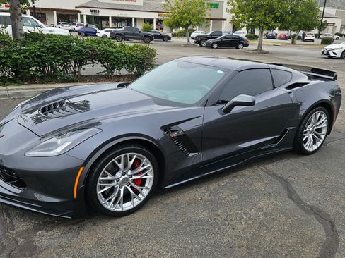 Used 2018 Chevrolet Corvette Z06 image 1