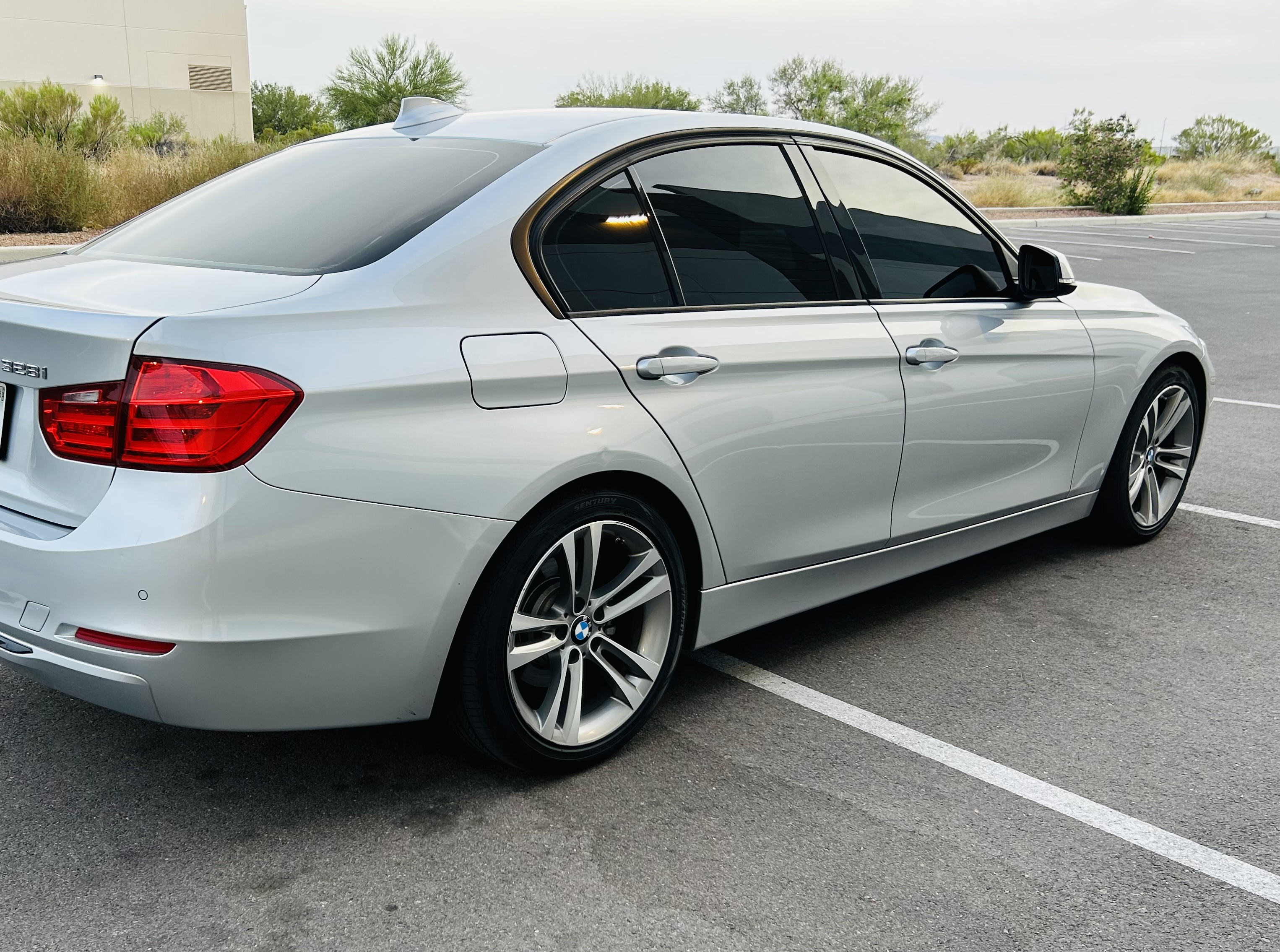 Used 2015 BMW 328i Sedan RWD image 13