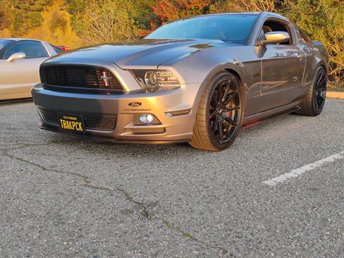 Used 2014 Ford Mustang GT Premium w/ GT Track Package RWD image 6