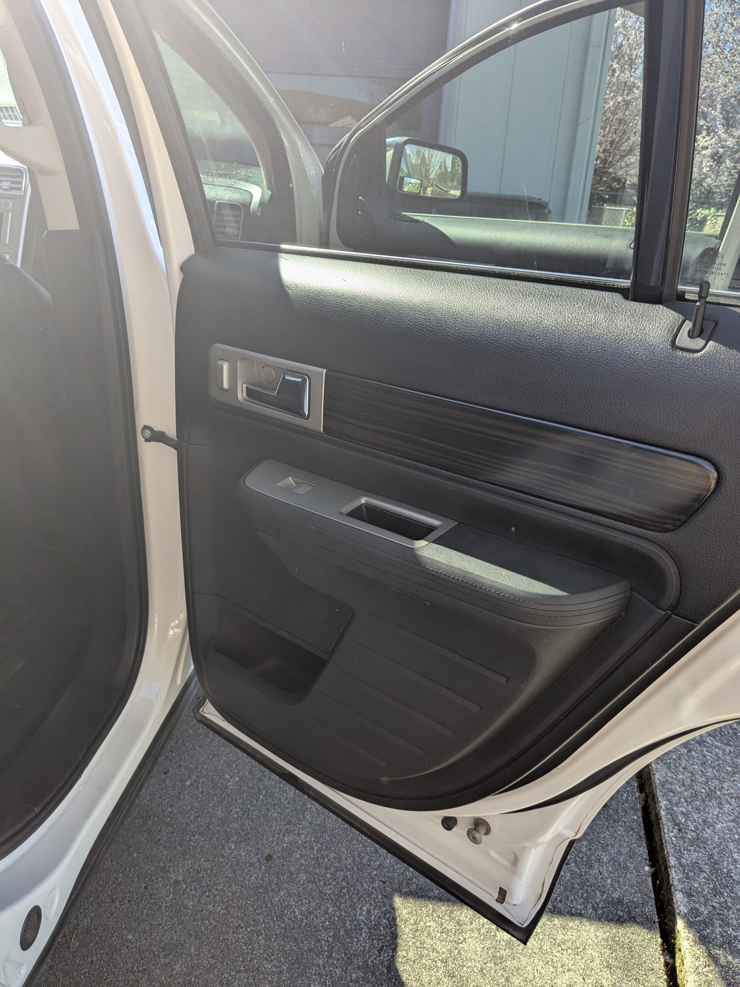 Used 2007 Lincoln MKX AWD image 10