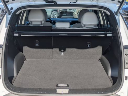 Used 2022 Hyundai Tucson Limited image 25