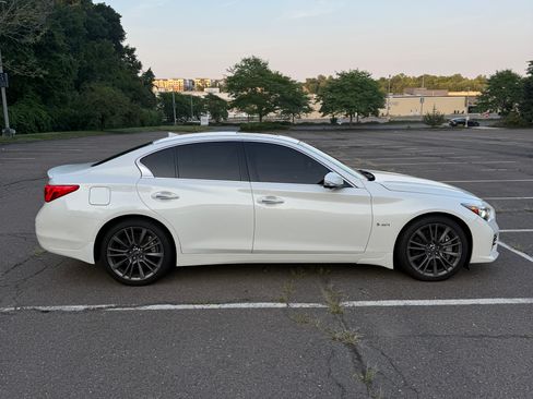 Used 2016 INFINITI Q50 Red Sport 400 AWD/4WD image 9