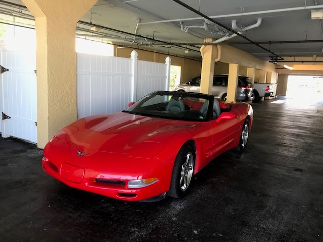 Used 2000 Chevrolet Corvette Convertible RWD image 5
