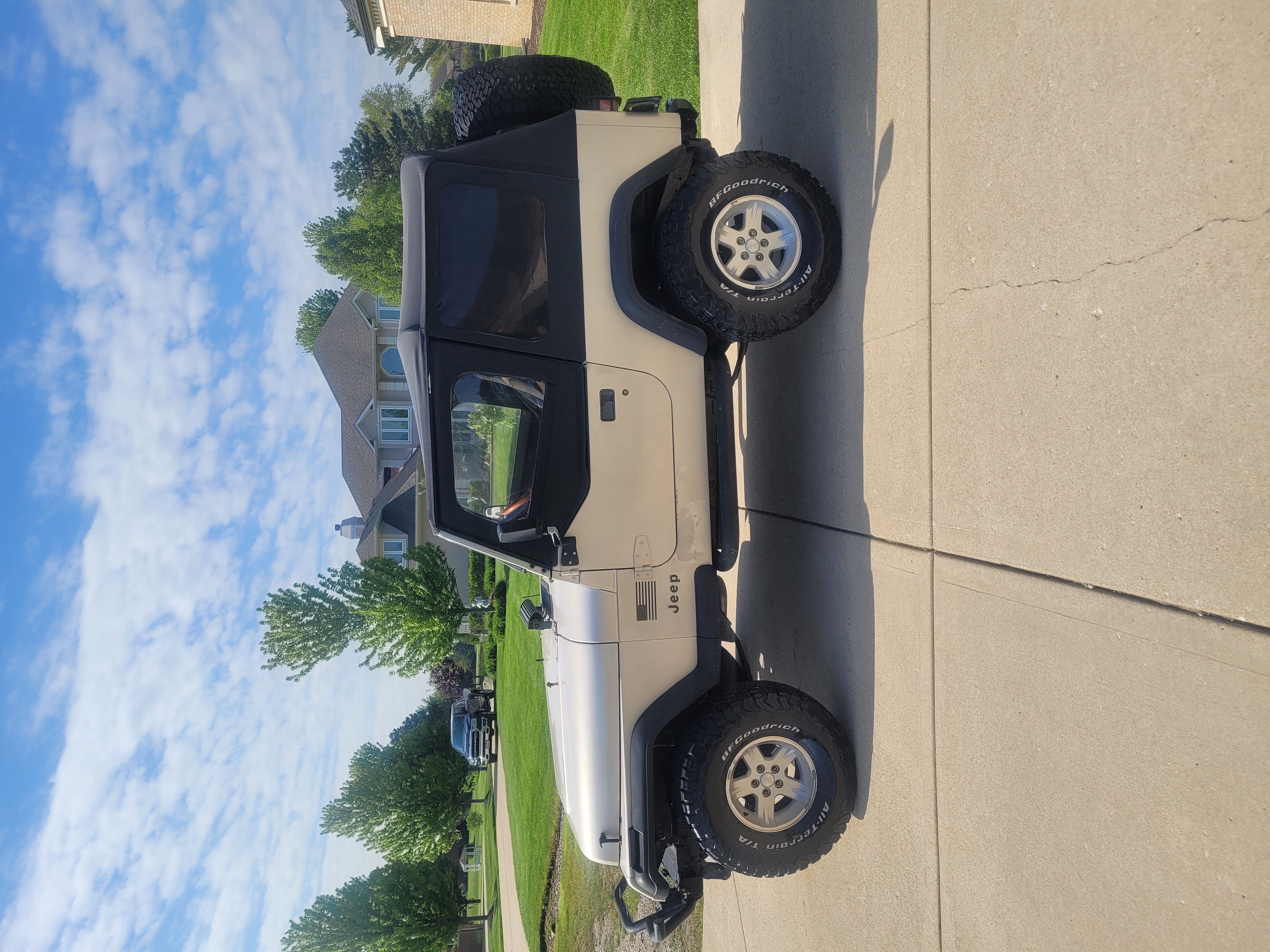Used 1995 Jeep Wrangler SE AWD/4WD image 2