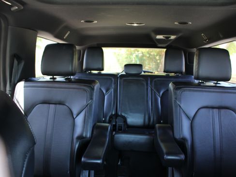 Used 2021 Ford Expedition Max Limited AWD/4WD image 15