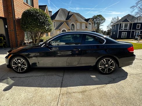 Used 2010 BMW 328i xDrive Coupe image 9