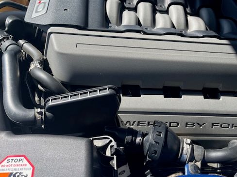 Used 2017 Ford Mustang GT Premium image 10