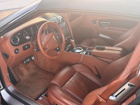 Used 2010 Bentley Continental GTC image 11