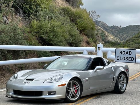Used 2007 Chevrolet Corvette Z06 w/ Preferred Equipment Group RWD image 1