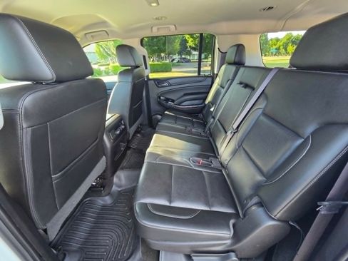 Used 2017 GMC Yukon XL SLT AWD/4WD image 11