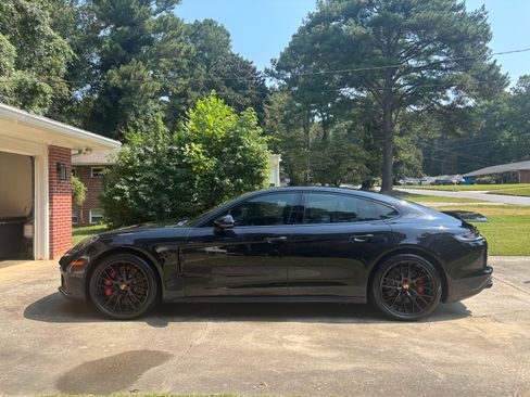Used 2018 Porsche Panamera Turbo image 12
