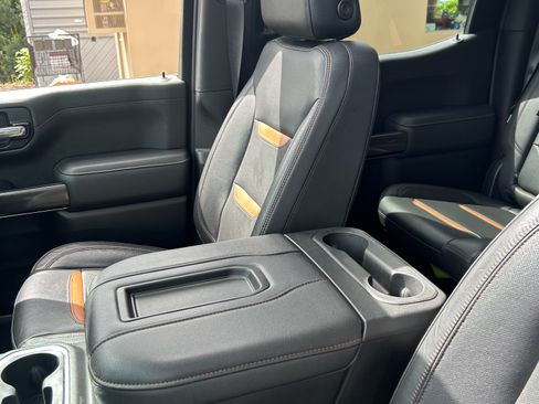 Used 2021 GMC Sierra 1500 AT4 w/ Technology Package AWD/4WD image 13