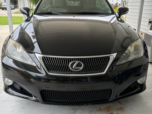 Used 2010 Lexus IS 350C RWD image 2