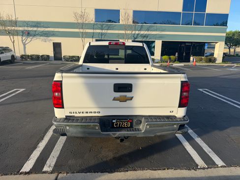 Used 2015 Chevrolet Silverado 1500 LT w/ LT Plus Package image 6