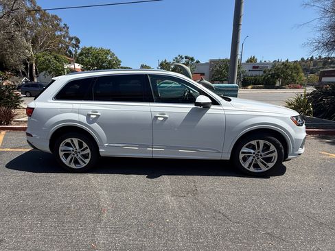 Used 2023 Audi Q7 3.0T Premium Plus w/ Premium Plus Package AWD/4WD image 14