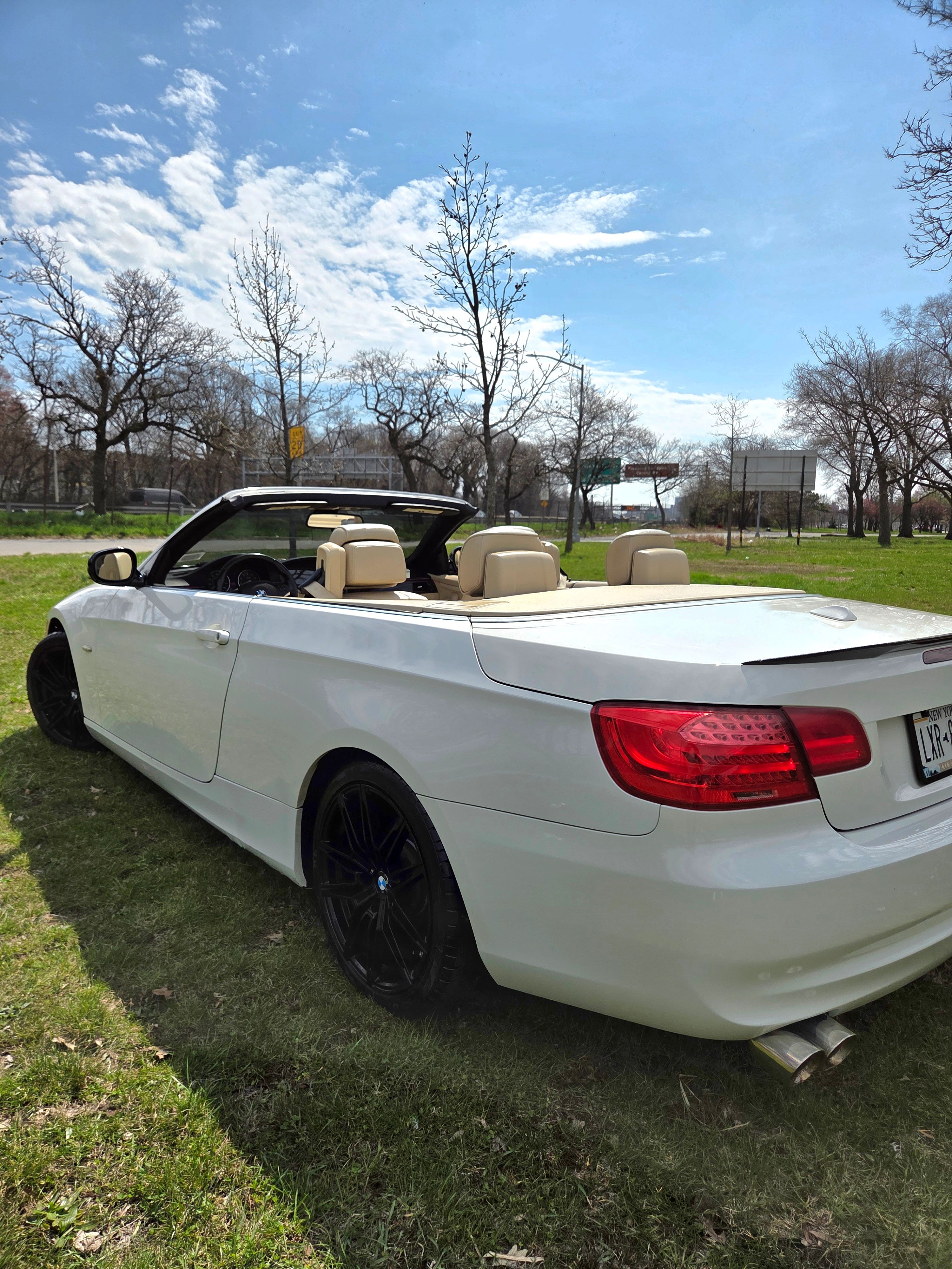 Used 2013 BMW 328i Convertible RWD image 17
