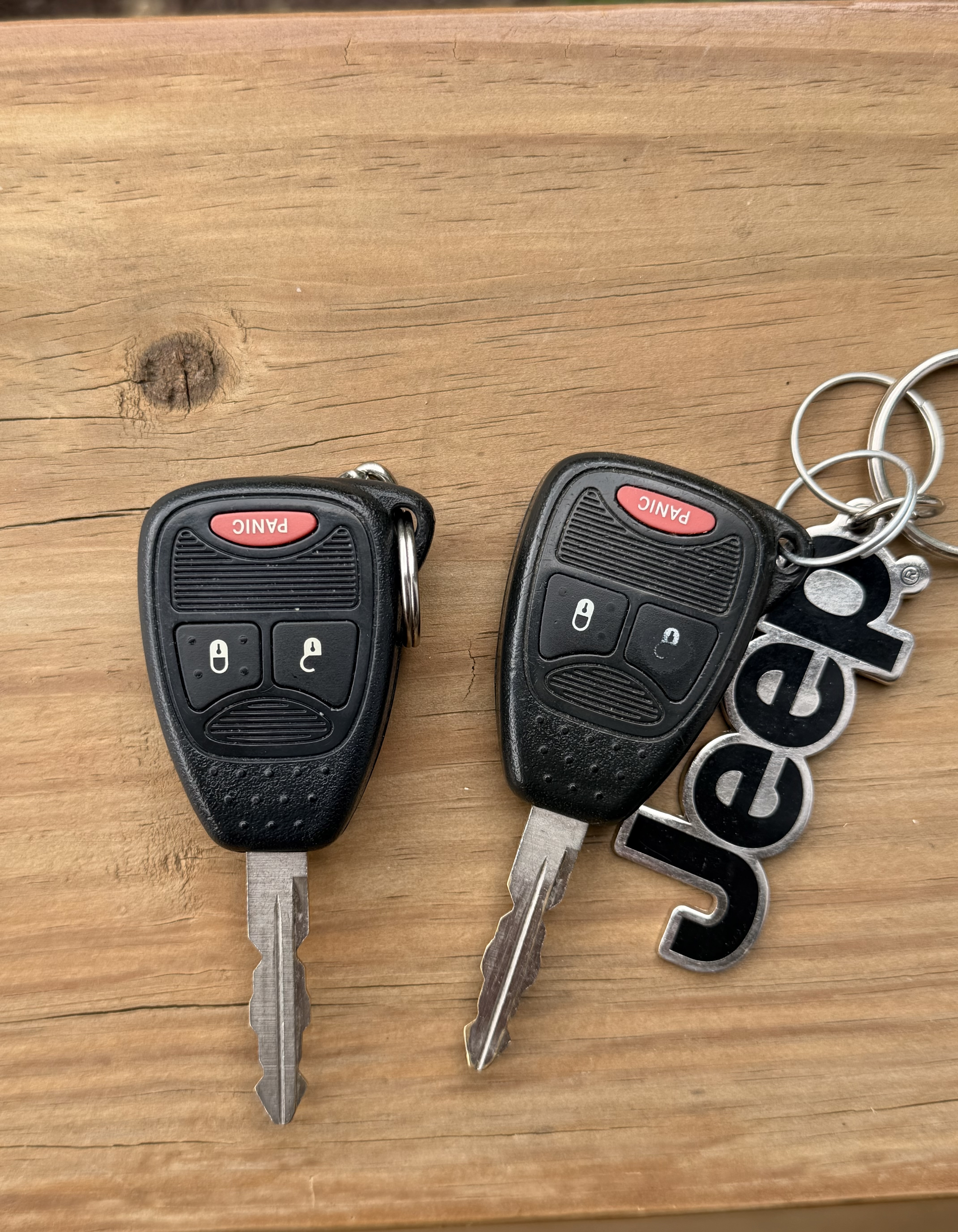 Used 2013 Jeep Wrangler Unlimited Sahara AWD/4WD image 14