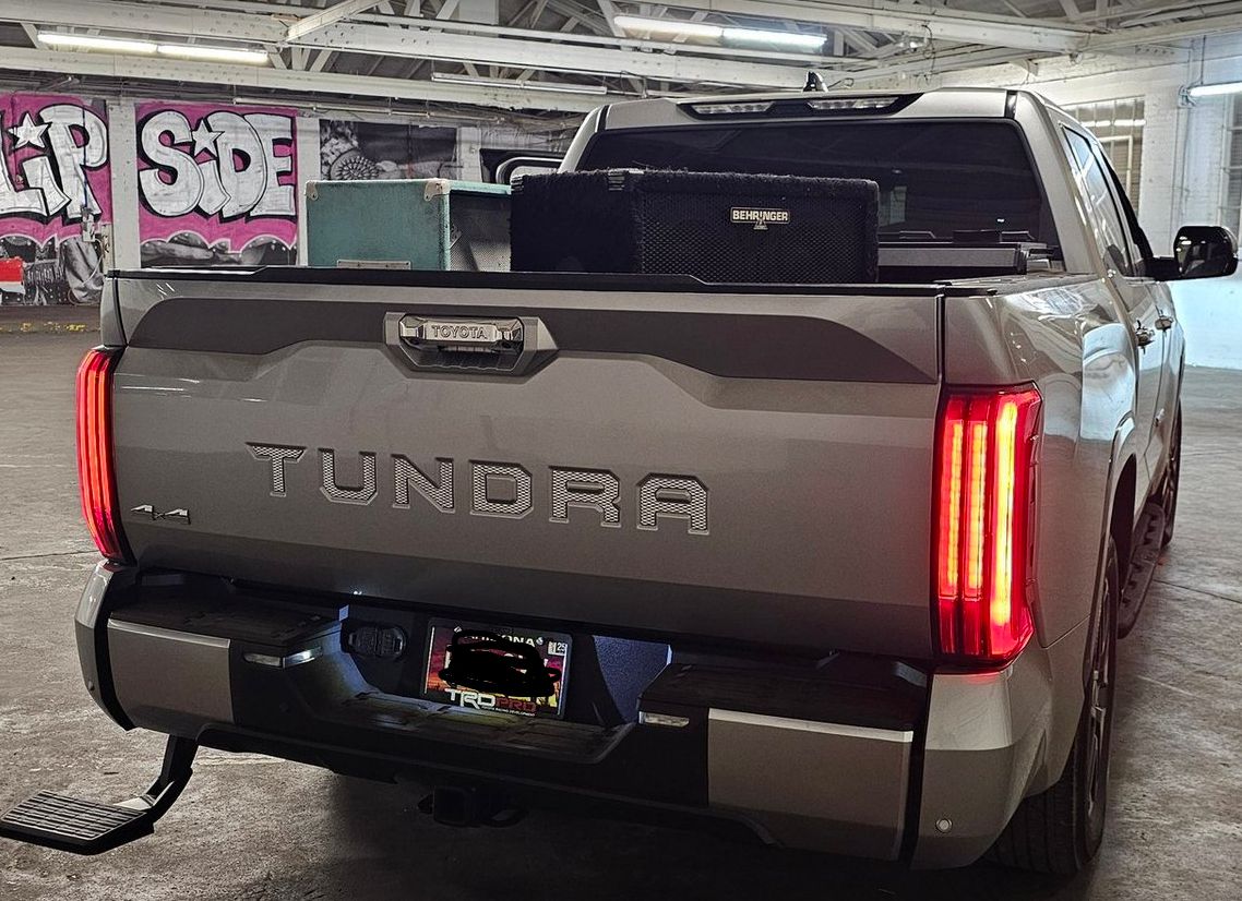 Used 2023 Toyota Tundra Limited w/ Power Package AWD/4WD image 5